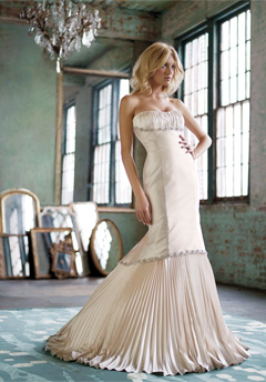 jim hjelm wedding dress