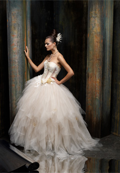 st. pucchi wedding dress