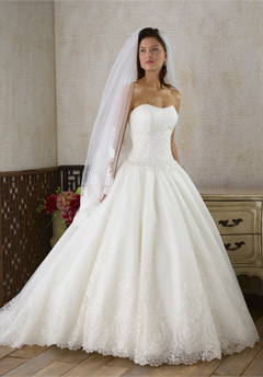 jacquelin exclusive wedding dress