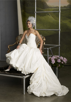 st. pucchi wedding dress