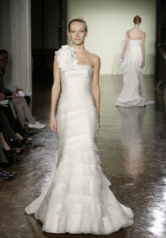 vera wang wedding dress