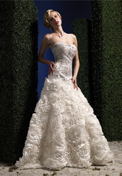 ysa makino wedding dress