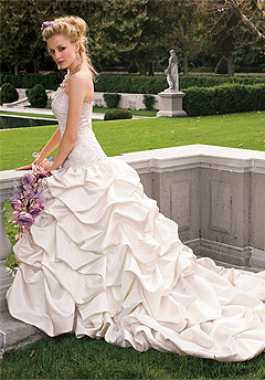 group usa wedding dress